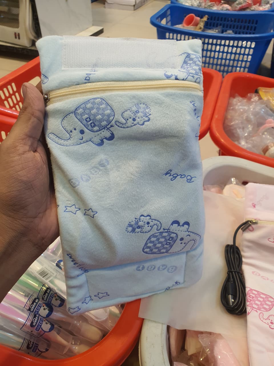 Portable Feeder Warmer – USB Baby Bottle Heater for Travel & Outdoor Use