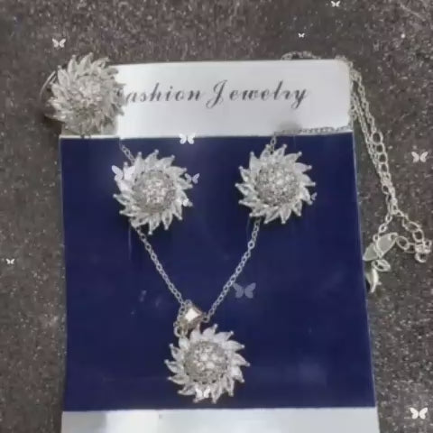 Jewellery for girls - Set –Lockit set - Elegant Necklace, Earrings & Ring